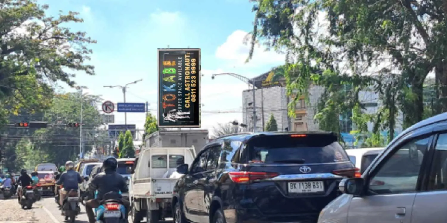 Sewa Reklame Billboard Tokabe.id - Jl. SM Raja Simp. Juanda (depan Milo Karaoke) SIDE A, Medan - Billboard Lintas Sumatera