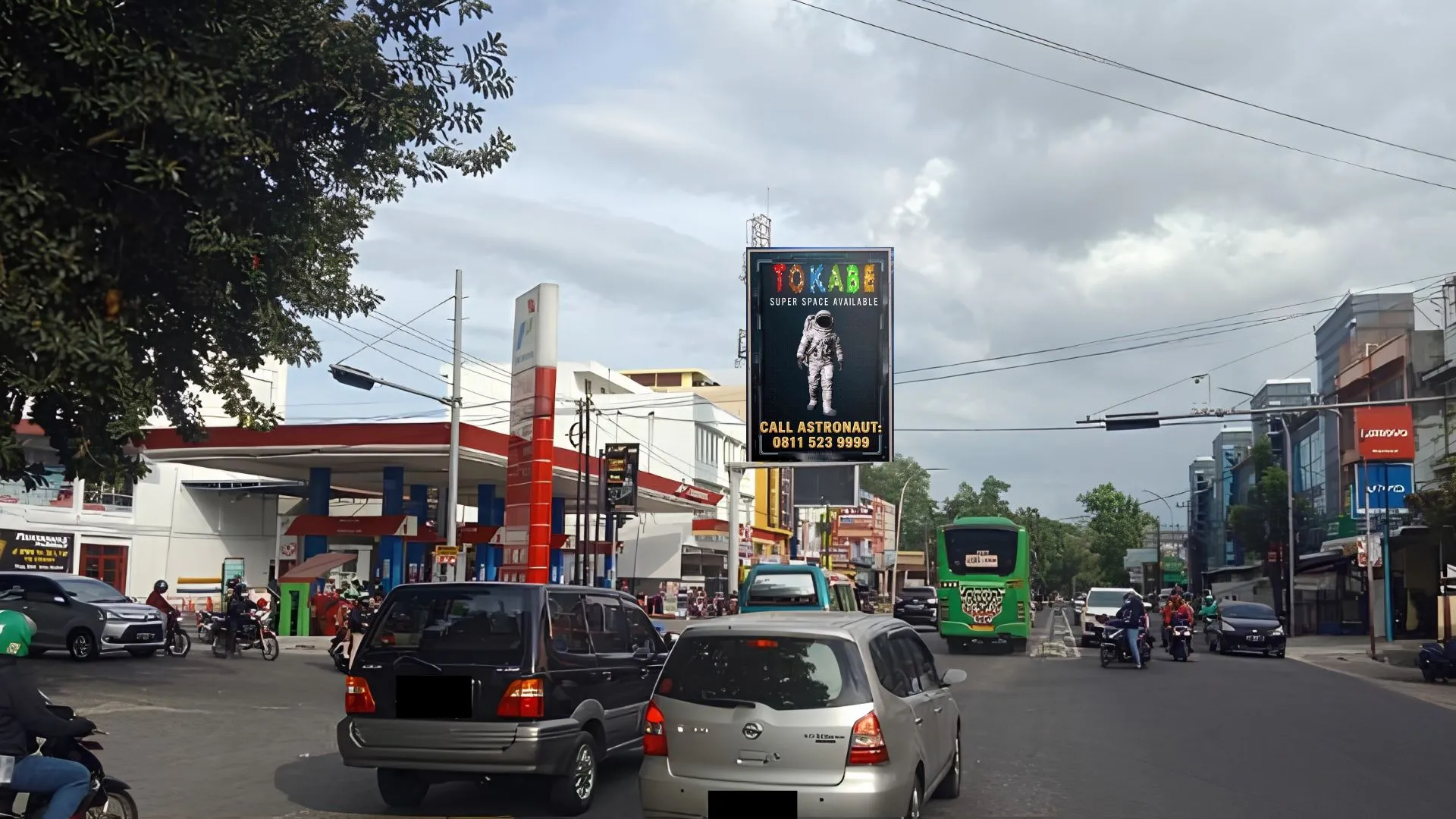 Sewa Reklame Billboard Tokabe.id - Jl. Yos Sudarso Simp. Jl. Bilal (SPBU Pertamina - Sisi A), Medan - Pasang iklan billboard Medan